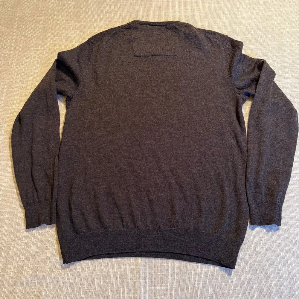 Calvin Klein Mens Extra Fine Merino Wool V-Neck Sweater Charcoal Grey Size M